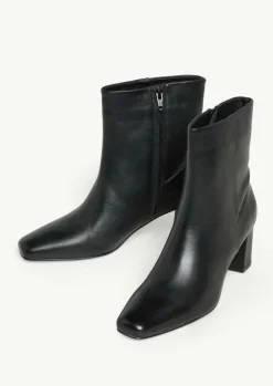 Absatz-Stiefelette aus Glattleder-Comma New