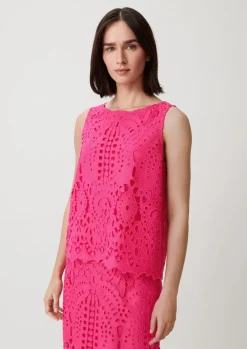 Blusentop aus Broderie Anglaise-Comma Hot