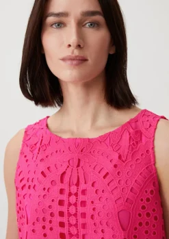 Blusentop aus Broderie Anglaise-Comma Hot