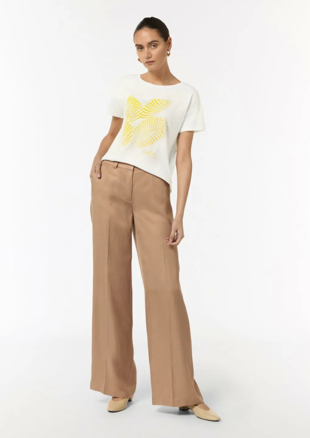 Boxy-T-Shirt aus Modalmix mit Frontprint-Comma Discount