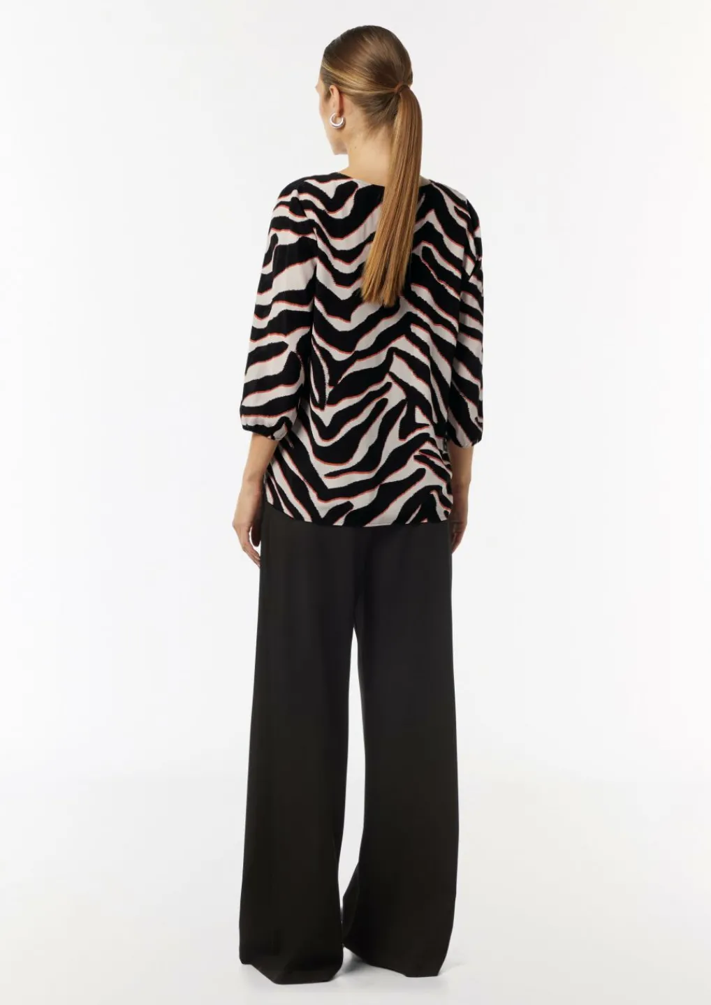 Crêpe-Bluse mit kurzen Ballonärmeln-Comma Hot
