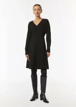 Crêpe-Kleid mit V-Ausschnitt-Comma Outlet