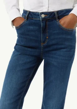 Elastische Ankle-Jeans mit leicht ausgestelltem Bein-Comma Hot