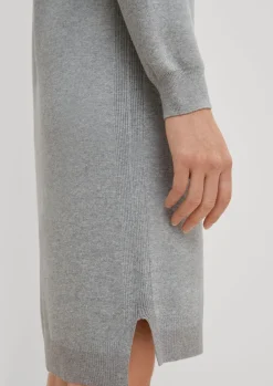Feinstrickkleid mit Ripp-Details-Comma Online