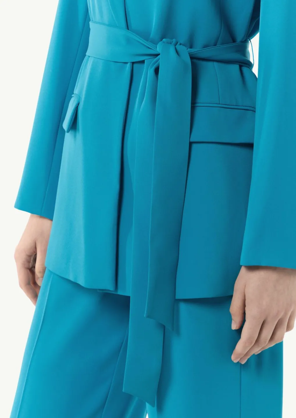 Fließender Longblazer mit Bindegürtel-Comma Fashion
