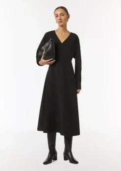 Fließendes Crepe-Kleid mit V-Ausschnitt-Comma Sale