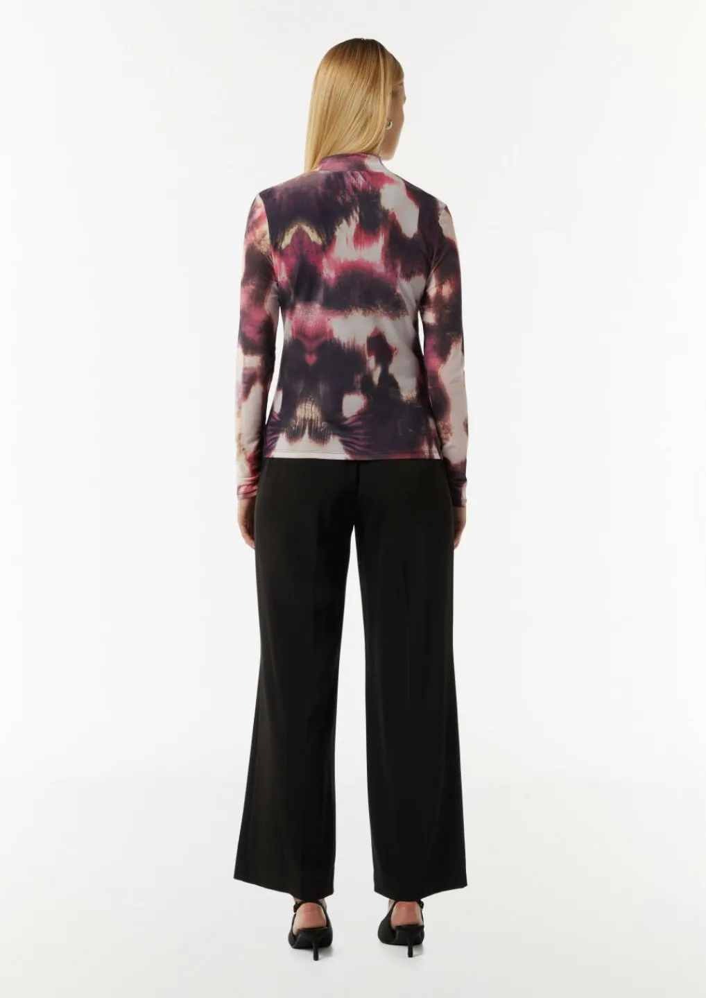 Gemustertes Mesh-Shirt mit Raffungsdetails-Comma Hot