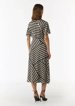 Gemustertes Midikleid aus Satin-Comma New