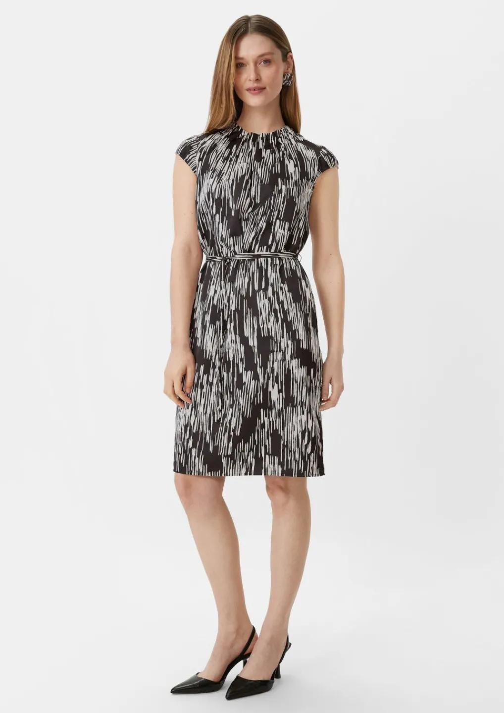 Gemustertes Satinkleid mit Raffung-Comma Fashion