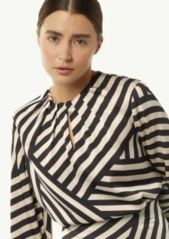 Gestreifte Satinbluse mit Raffung-Comma Online