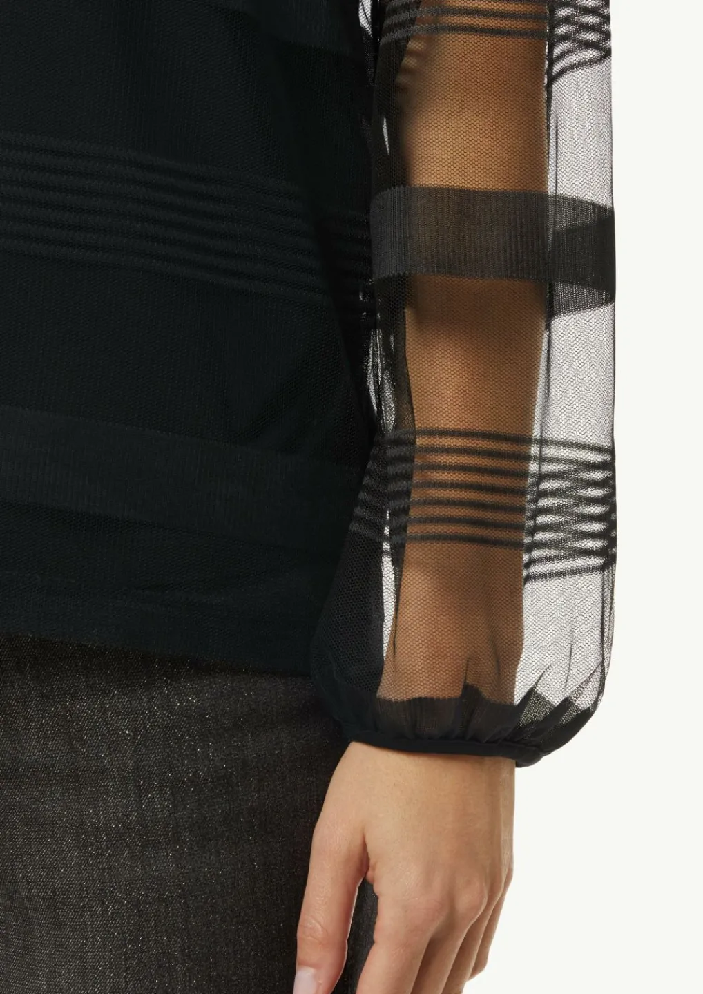 Gestreiftes Mesh-Shirt mit Rundhals-Ausschnitt-Comma Discount