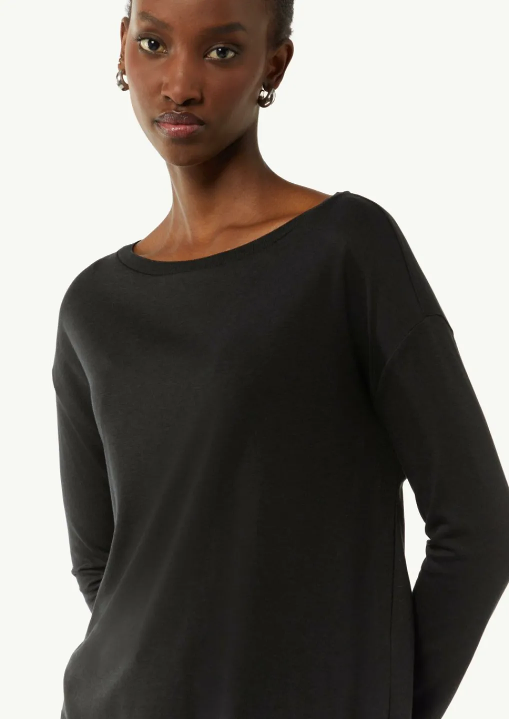 Gestrickter Longsleeve aus Lyocellmix mit U-Boot-Ausschnitt-Comma Clearance