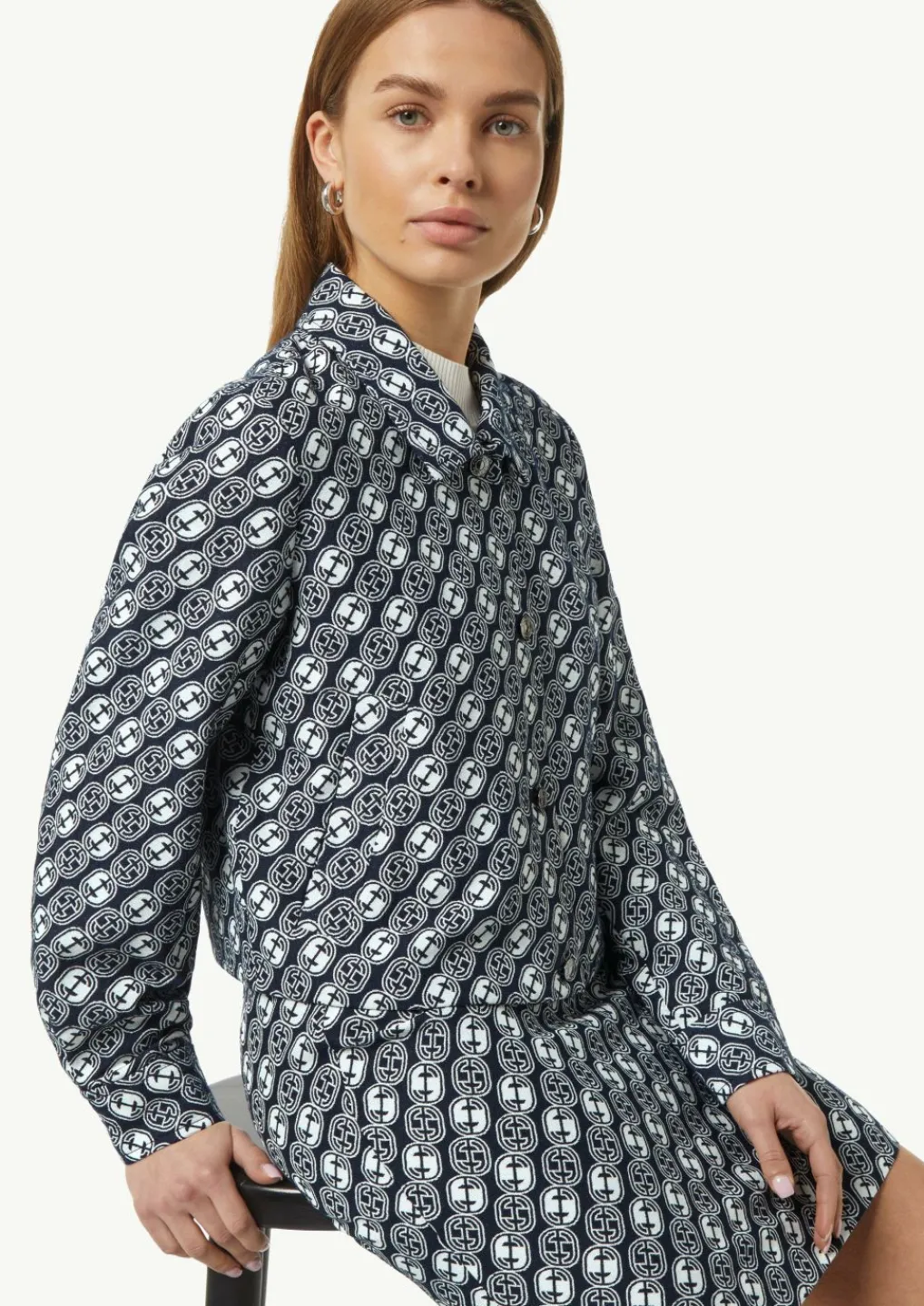Jacquard-Jacke mit All-over-Logo-Print-Comma Fashion