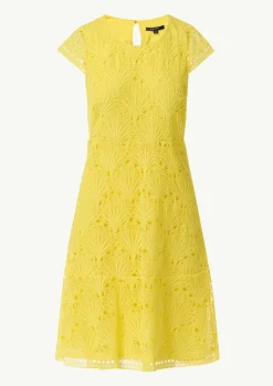 Kleid aus Spitze mit Rundhalsausschnitt-Comma Fashion