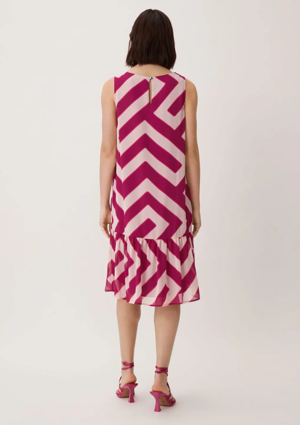 Kleid mit Volants-Comma Best