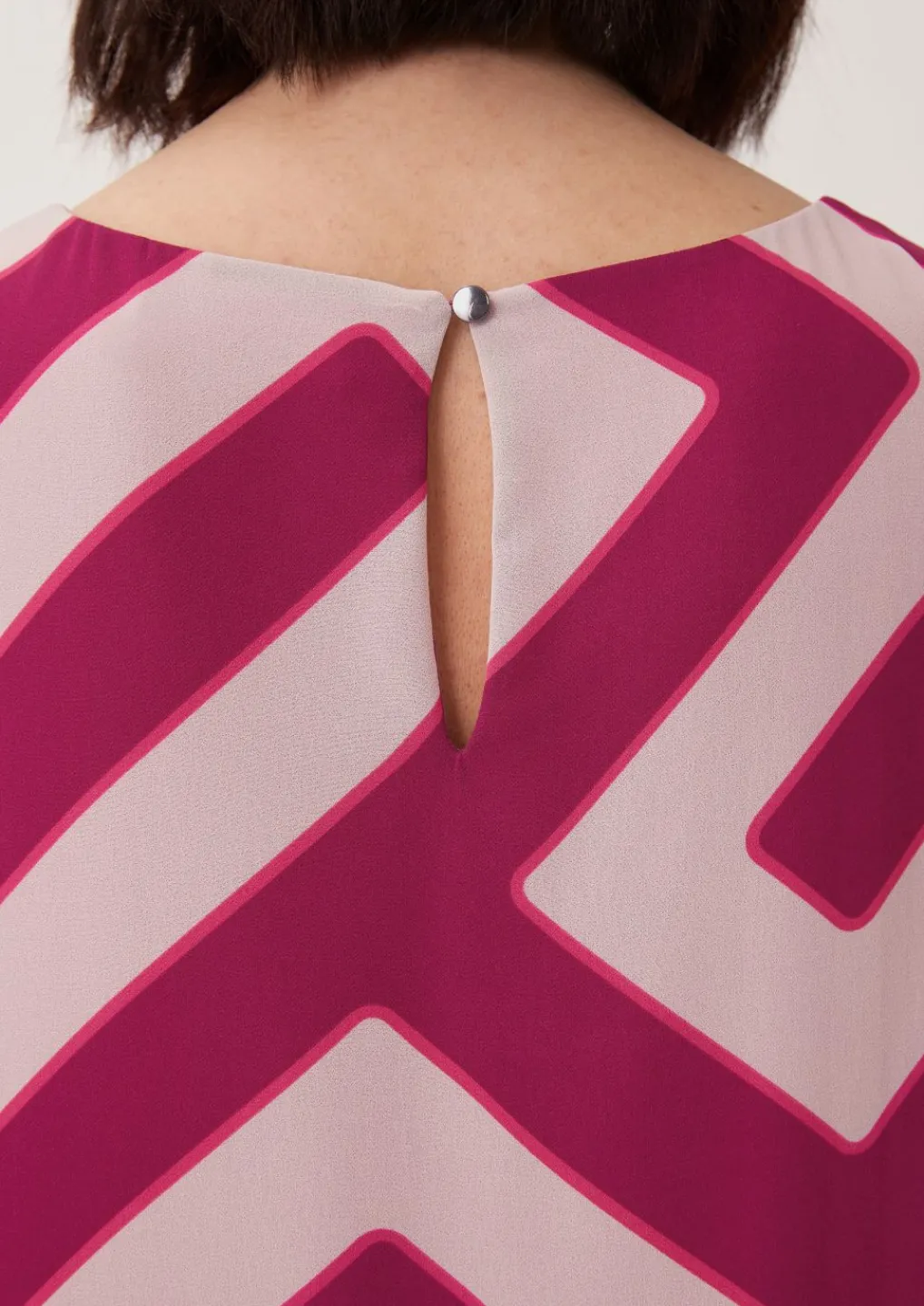 Kleid mit Volants-Comma Best