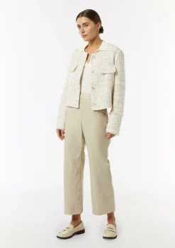 Kurze Boucléjacke mit Glitzergarn-Comma Hot