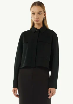 Kurze Jacke mit aufgesetzten Taschen-Comma Sale