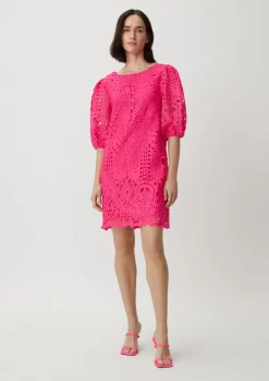 Kurzes Kleid mit Lochstickerei-Comma Outlet