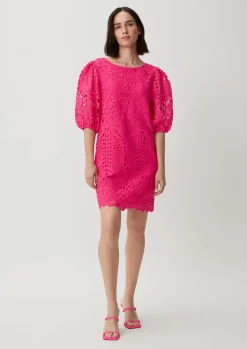 Kurzes Kleid mit Lochstickerei-Comma Outlet