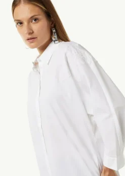 Lange Popeline-Bluse mit verkürzten Ärmeln und Stickerei-Comma Fashion