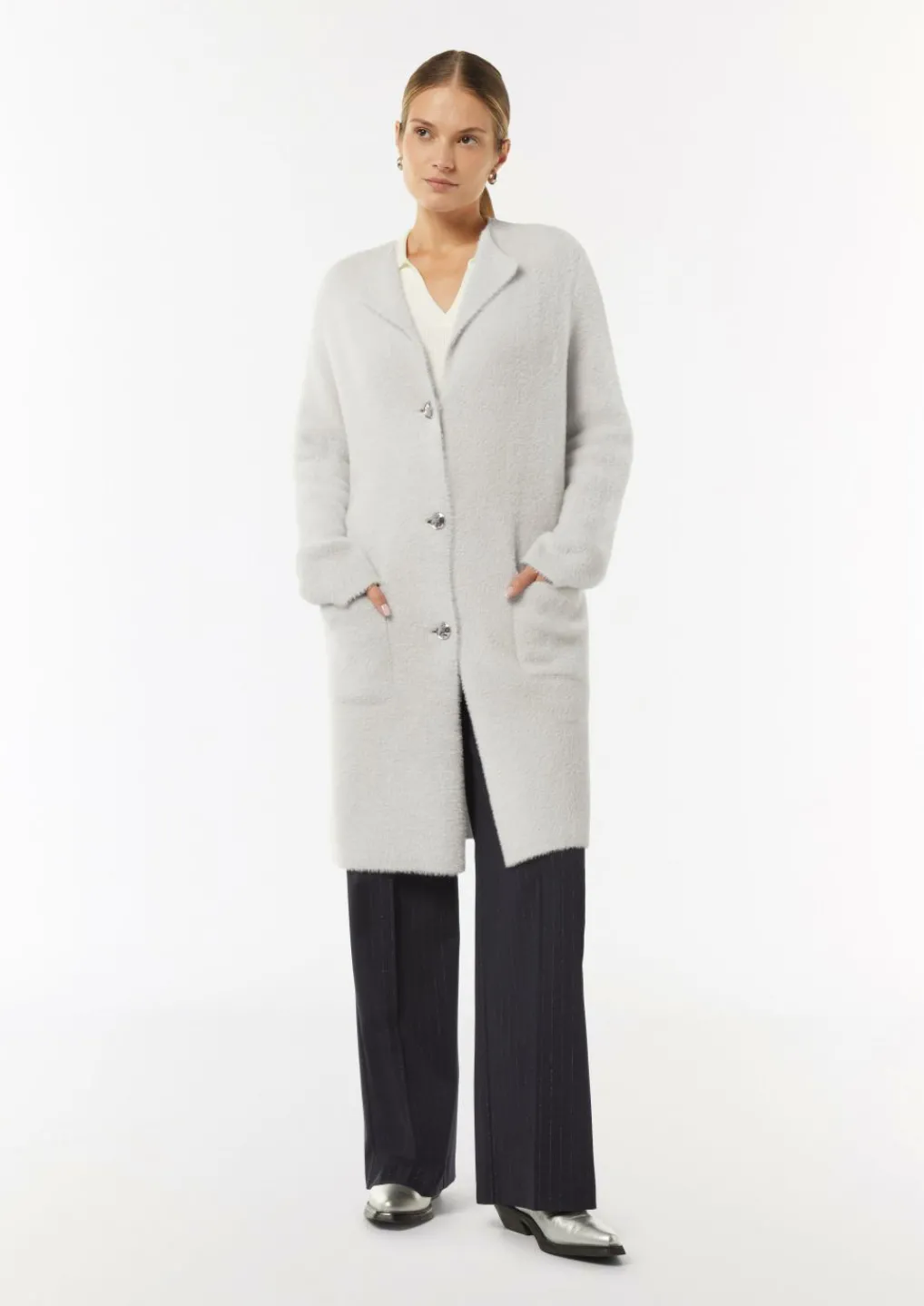 Lange Strickjacke mit aufgesetzten Taschen-Comma Fashion