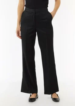 Leicht glänzende Hose mit Flared Leg und Schlitzdetails-Comma Clearance