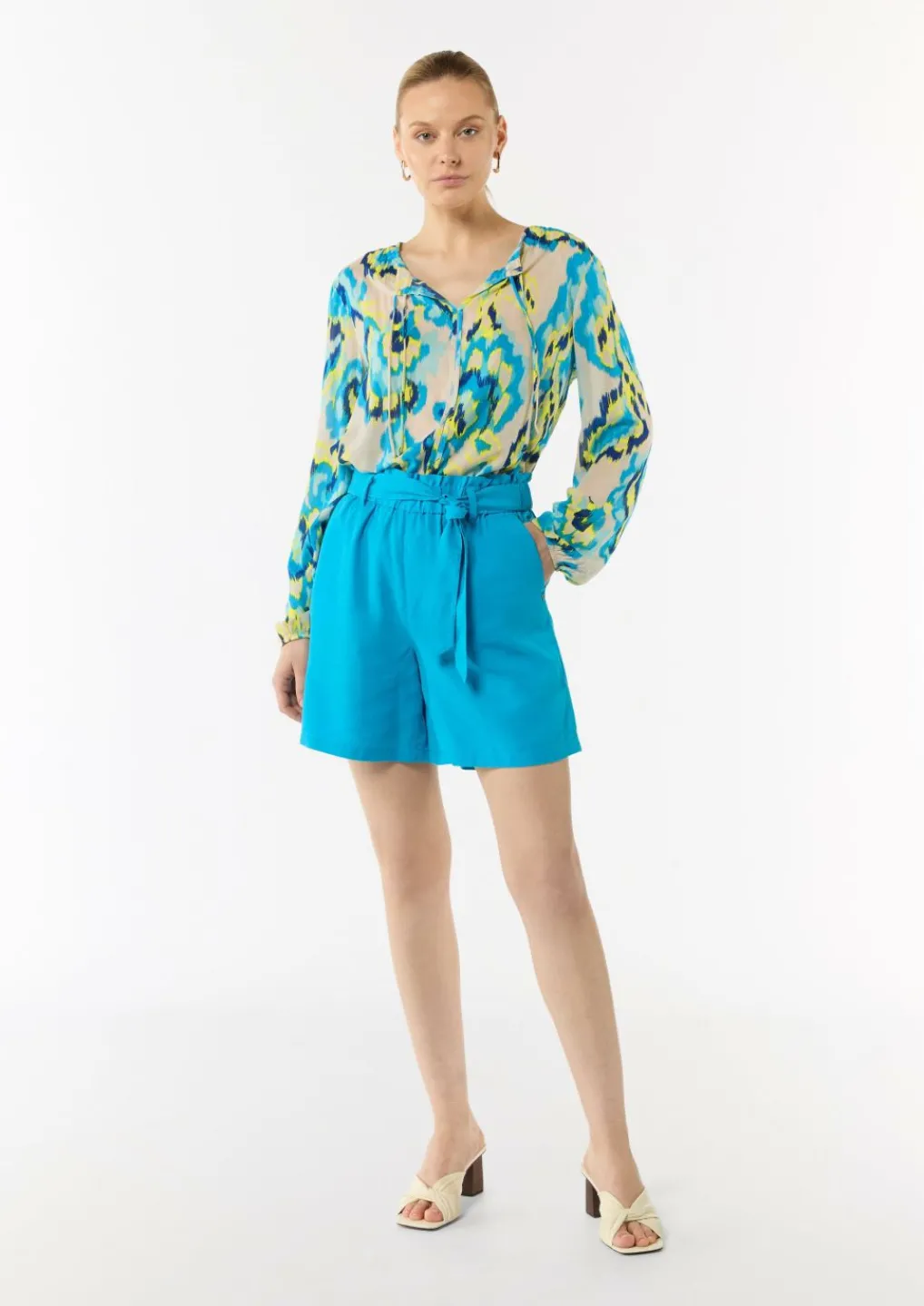 Luftige Viskosebluse mit All-over-Print im Relaxed Fit-Comma Outlet