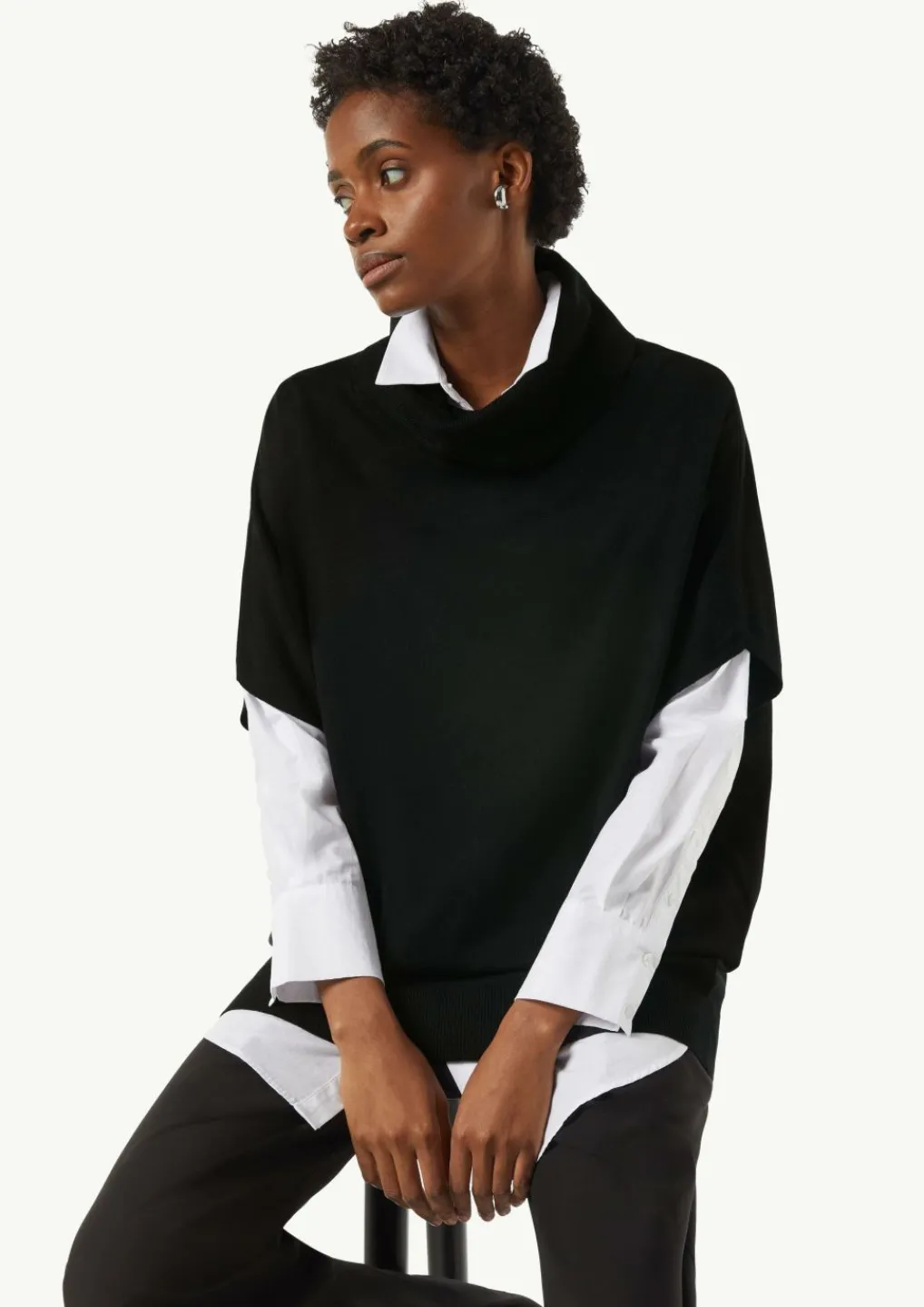Poncho aus Viskosemix mit Rollkragen-Comma New