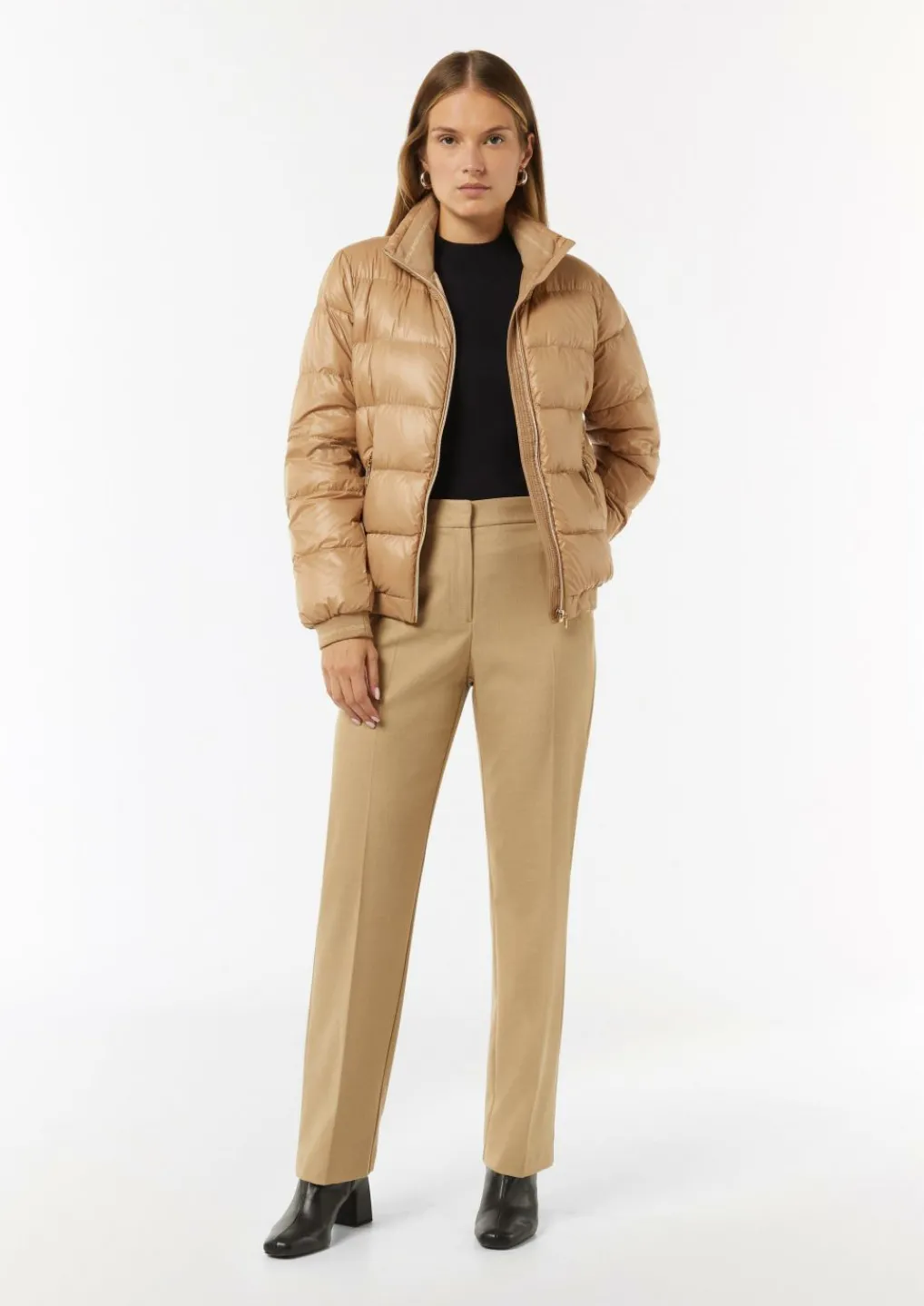 Pufferjacke mit Stehkragen und Rippbündchen-Comma Hot