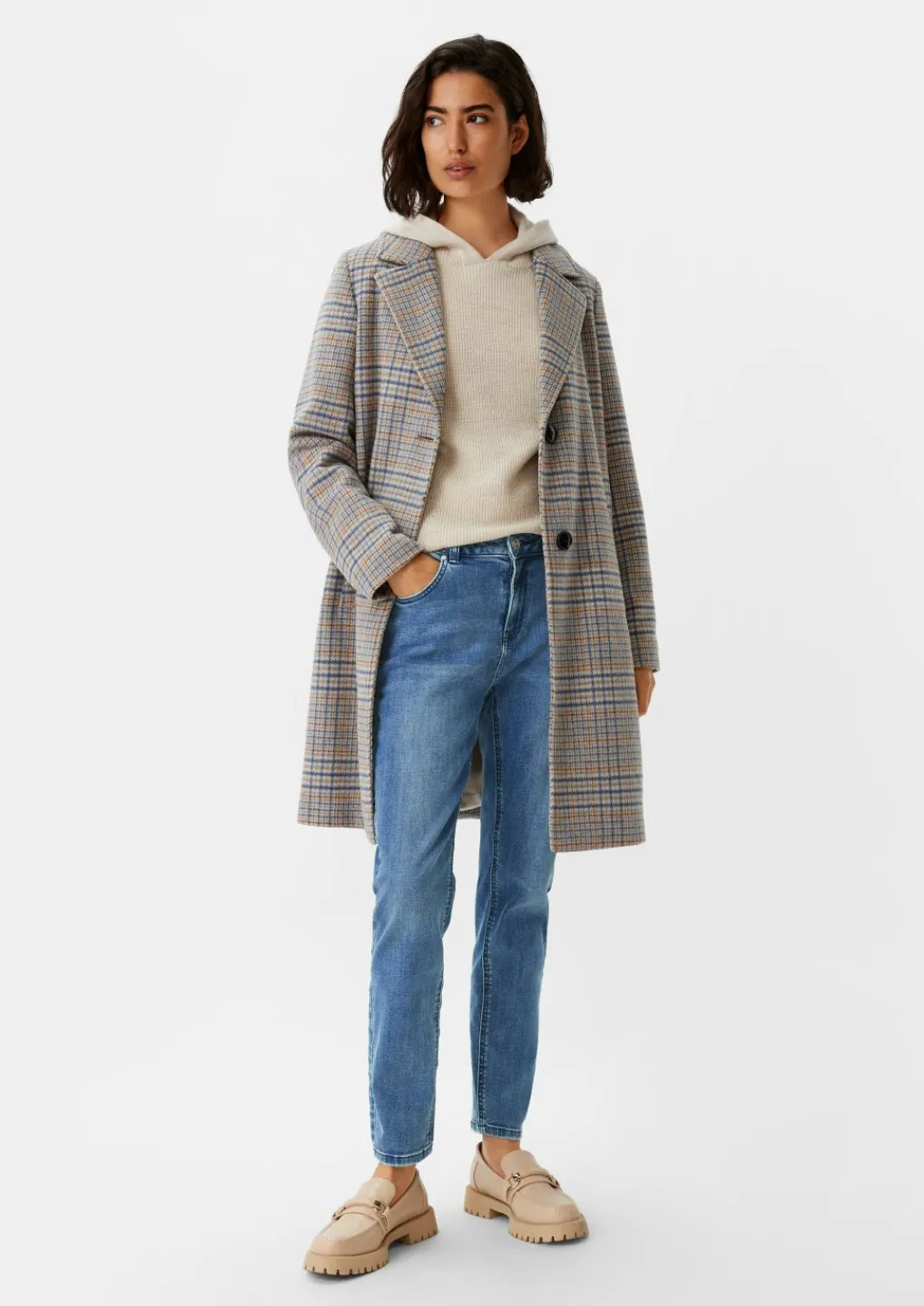 Regular Fit: Slim leg-Denim mit Wascheffekt-Comma Outlet
