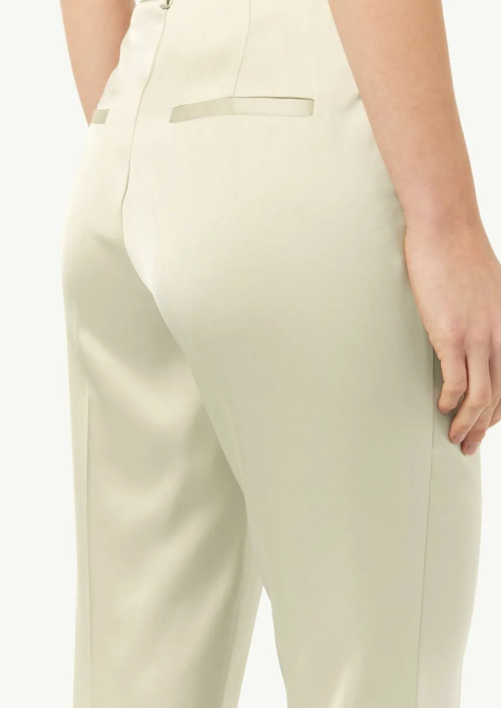 Regular: Satinhose mit geradem Bein-Comma New