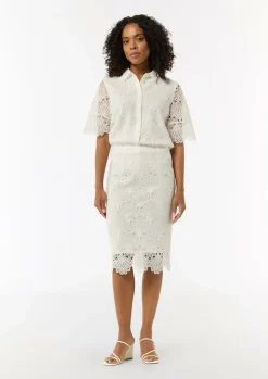 Rock mit Lochspitze im Slim Fit-Comma Clearance