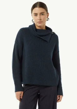 Rollkragenpullover mit Zierknöpfen-Comma Best