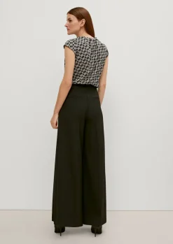 Satinbluse mit Allover-Print-Comma Fashion