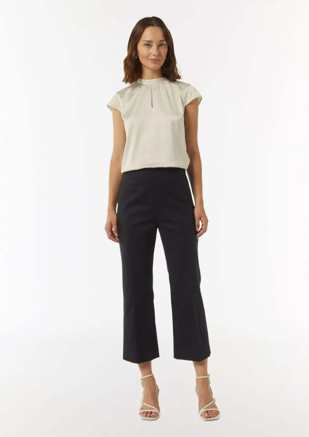 Satin-Bluse mit Cut-out-Detail am Ausschnitt-Comma Hot