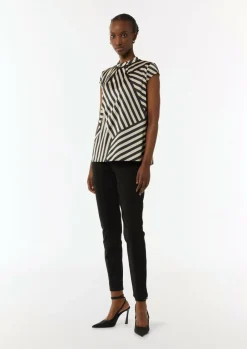 Satin-Bluse mit grafischem Muster und Kragendetail-Comma Sale