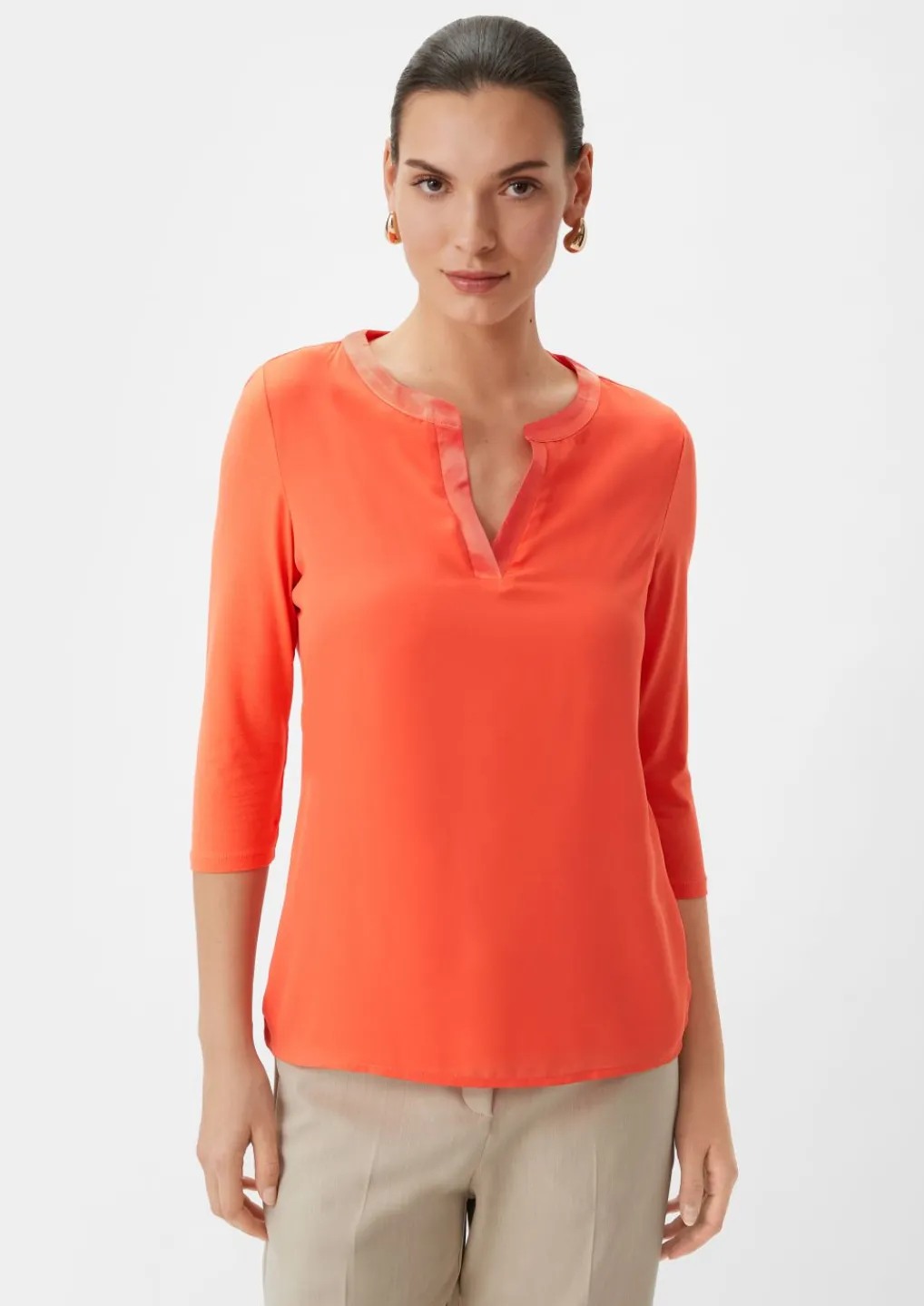 Satin-Crêpe-Shirt mit Tunika-Ausschnitt-Comma Best