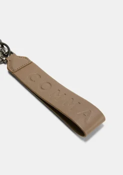 Schlüsselanhänger mit Logo-Schriftzug-Comma Sale