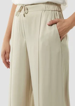 Schlupfhose aus Satin-Comma New