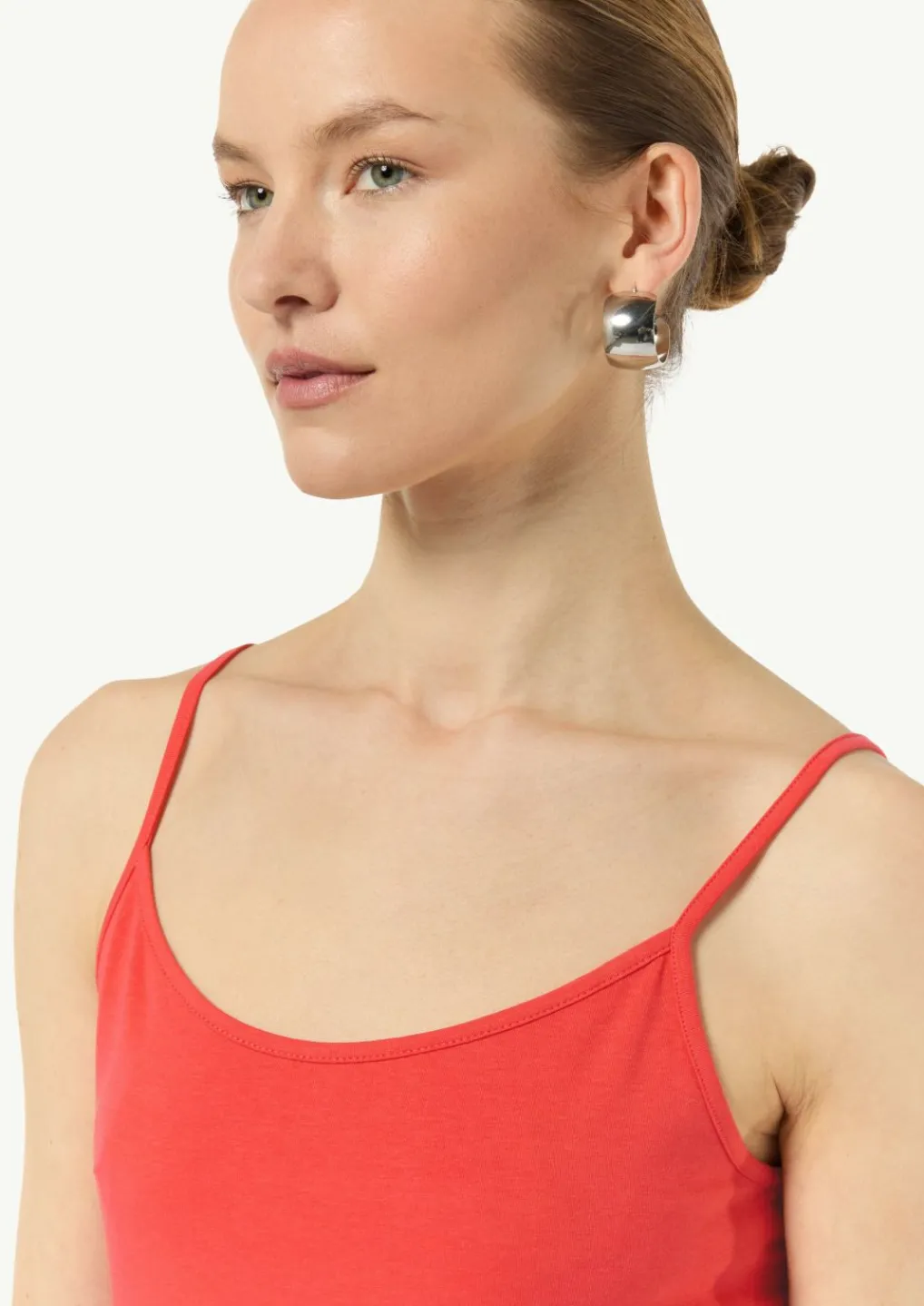 Schmal geschnittenes Jerseytop mit verstellbaren Trägern-Comma Discount