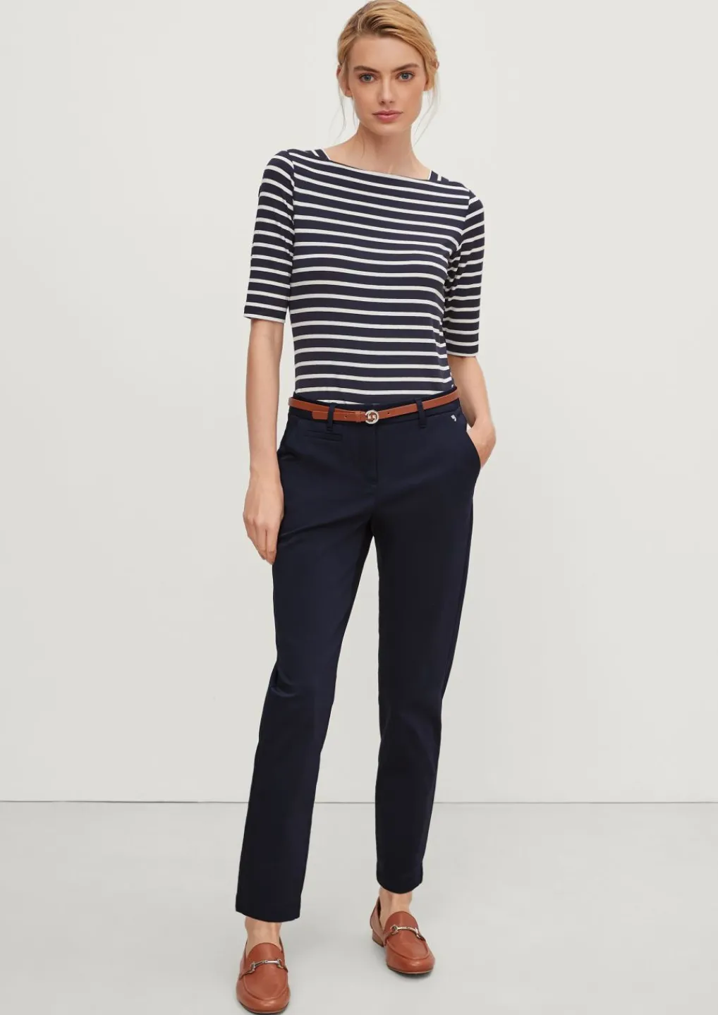 Slim: Chino-Hose mit Gürtel-Comma Hot