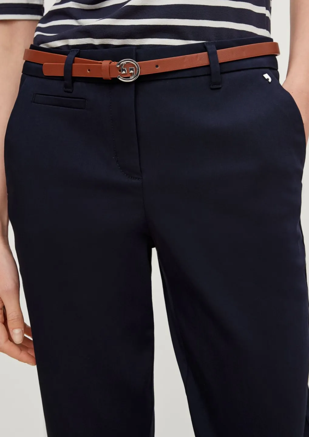 Slim: Chino-Hose mit Gürtel-Comma Hot