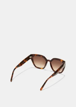 Sonnenbrille mit dunkler Tönung-Comma New