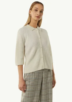 Strickjacke mit Polokragen und Knöpfen-Comma Fashion