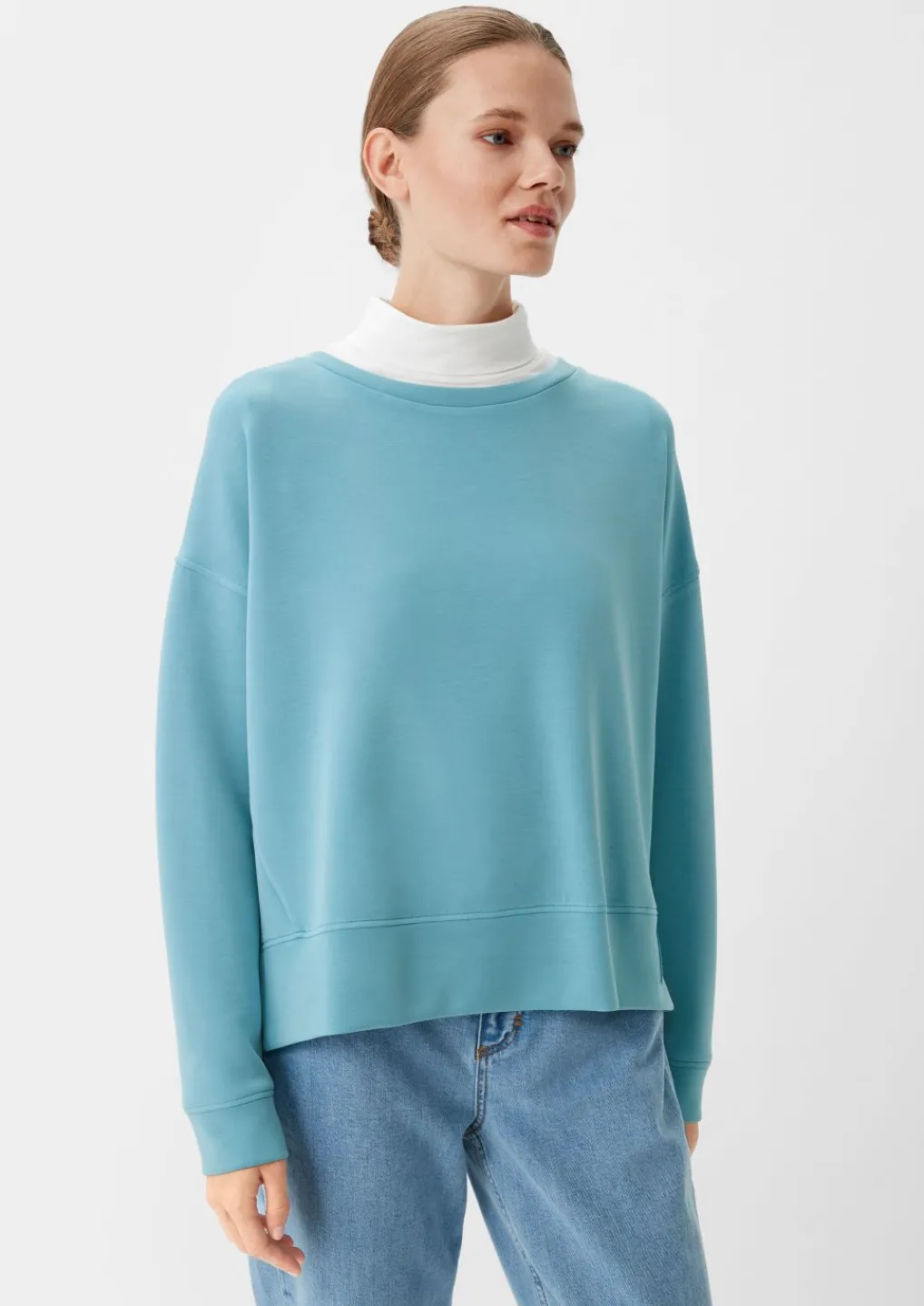 Strickjersey mit Label-Patch-Comma Hot