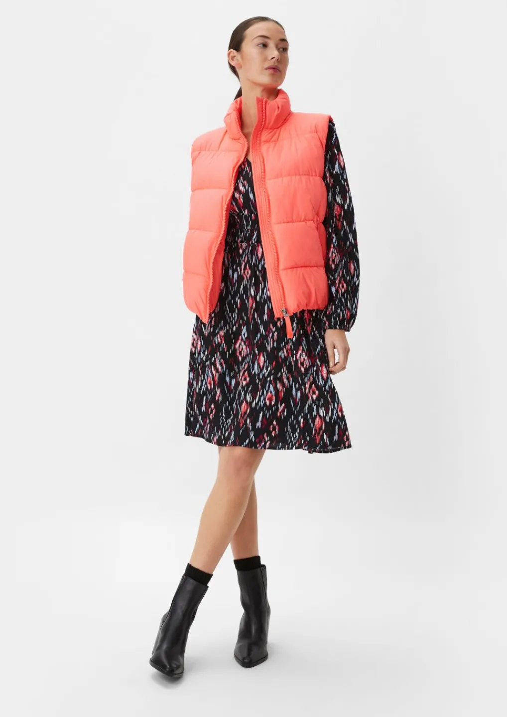 Tailliertes Kleid aus Crêpe-Comma Clearance