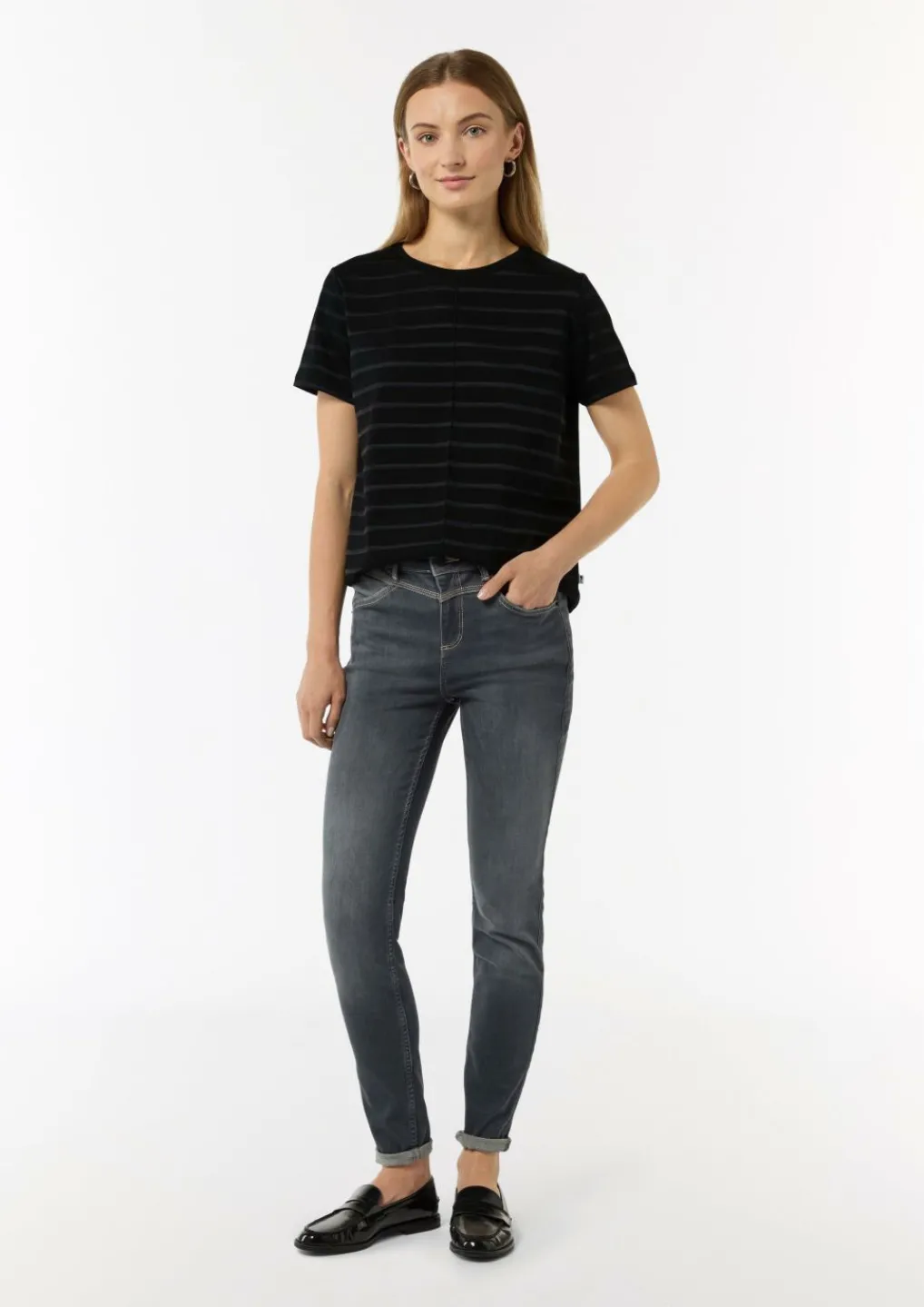 T-Shirt-Comma Clearance