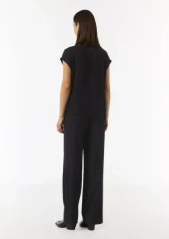 T-Shirt im Fabricmix mit Rippdetail-Comma Outlet