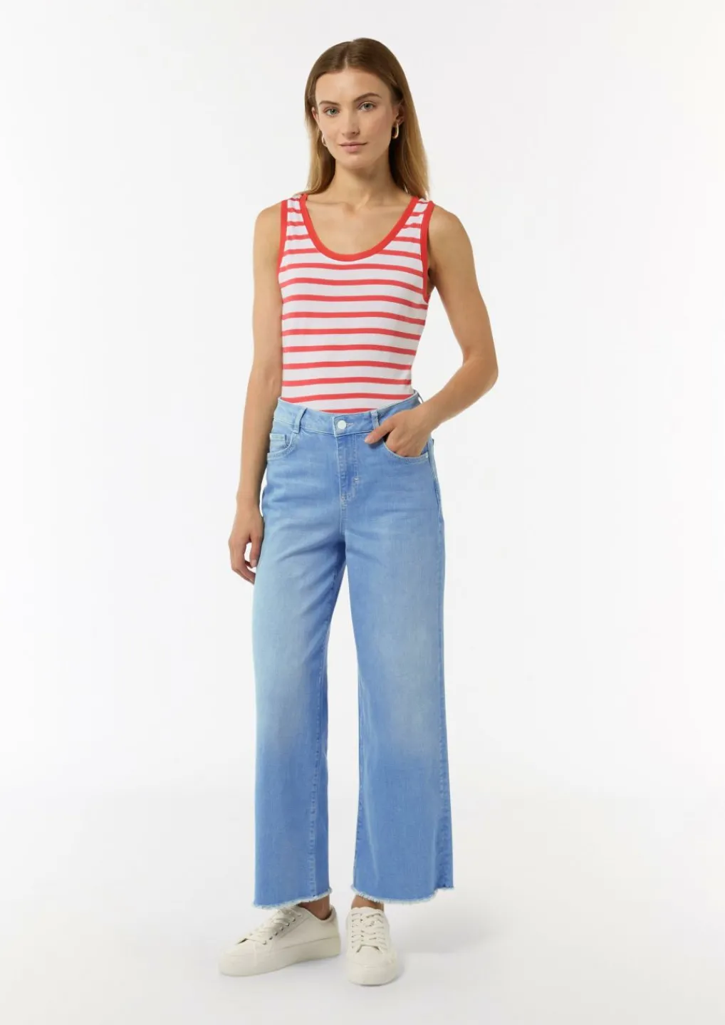 Verkürzte Jeans mit Wide Leg und ausgefranstem Saum-Comma Clearance